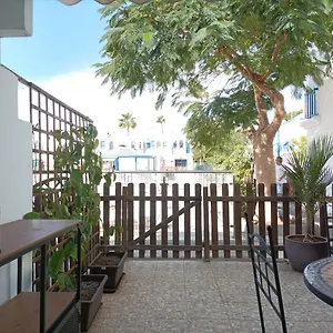 Pool View With Terrace Apartamento